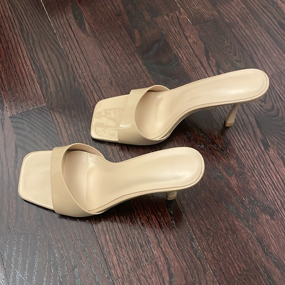 Square Toe Stiletto Heeled Sandals Slip On Mule 3” Heel.Nude Sz 40 Excellent - Picture 3 of 5